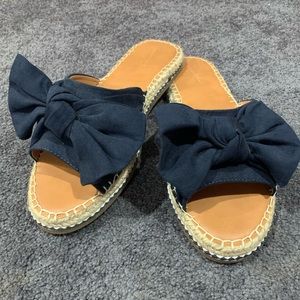 Size 10 Blue bow espadrille sandal